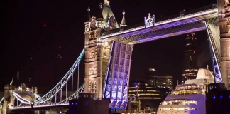 Silver Cloud, navegar bajo una noche estrellada