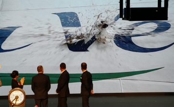 Costa Venezia fué bautizado en Trieste