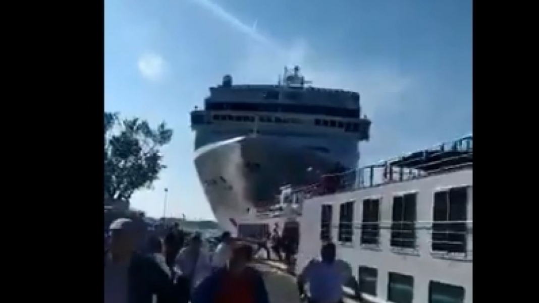 1559471889-crucero