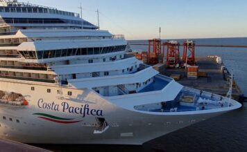 Costa Pacifica y Costa Fascinosa se saludan en el Puerto de Buenos Aires