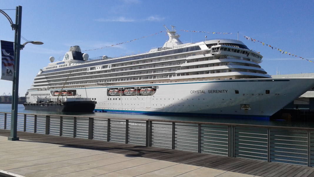 Crystal-Serenity-pola-b93-5-24-2017