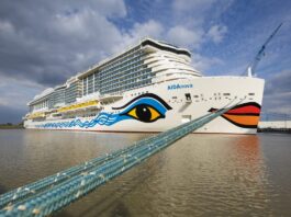 Por qué los barcos de Aida llevan esos labios y ojos rasgados en sus cascos?