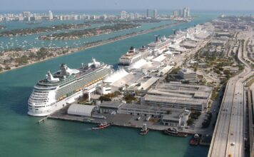 Estados Unidos mantiene la prohibición de navegar desde sus puertos hasta Noviembre 2021