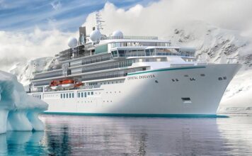 Crystal Endeavour, el primer yate de expedición polar de Crystal Cruises, rumbo a Islandia