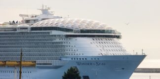 Royal Caribbean recibió a su barco más grande del mundo
