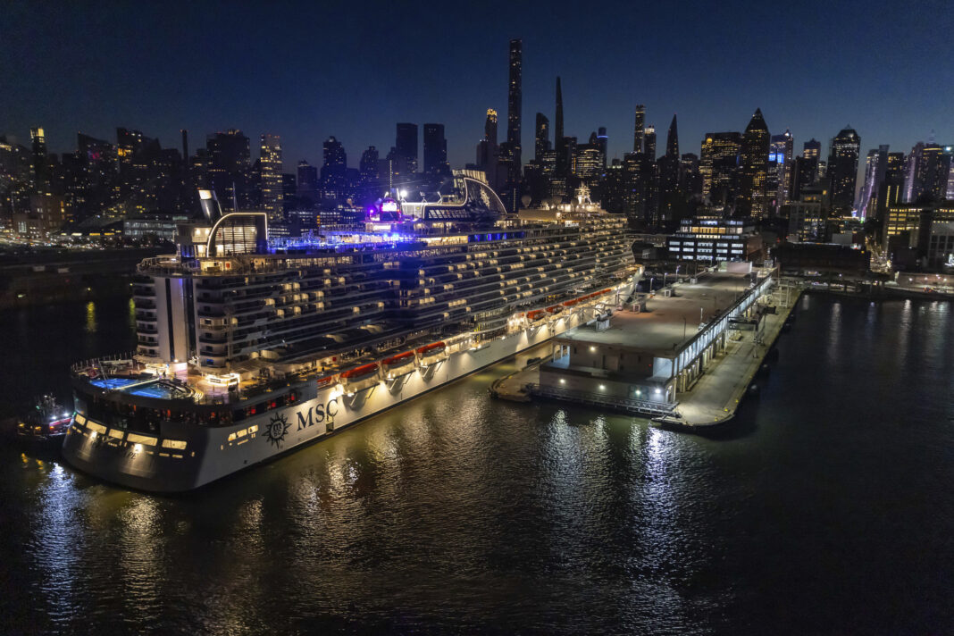MSC Seascape arrives into New York City (2).jpg