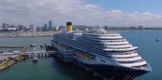 Carnival Firenze fué bautizado en Long Beach al mejor estilo italiano