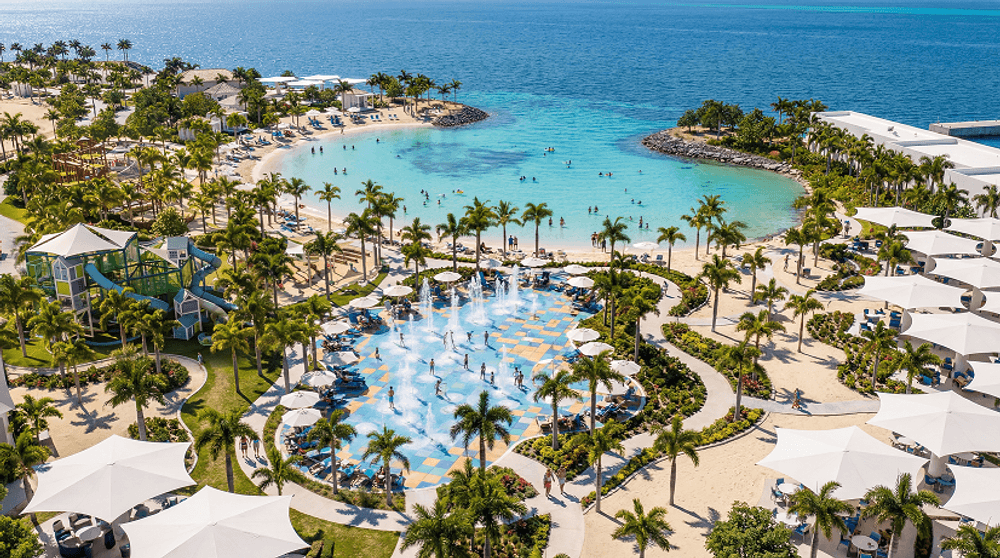 seakers_cove_family_beach