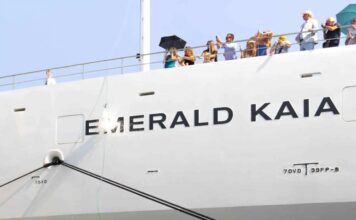 Emerald Cruises bautiza en Venecia su nuevo superyate de lujo