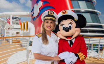 María Gotor hace historia como la primera mujer capitana de Disney Cruise Line